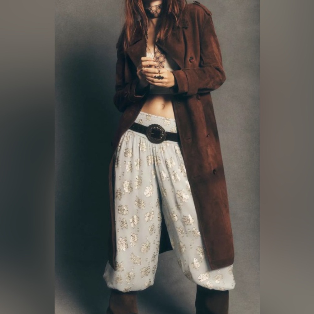 🆕 NWT by Anthropologie Deco Metallic Balloon  Pants with Gold Foil Detail - Picture 4 of 16